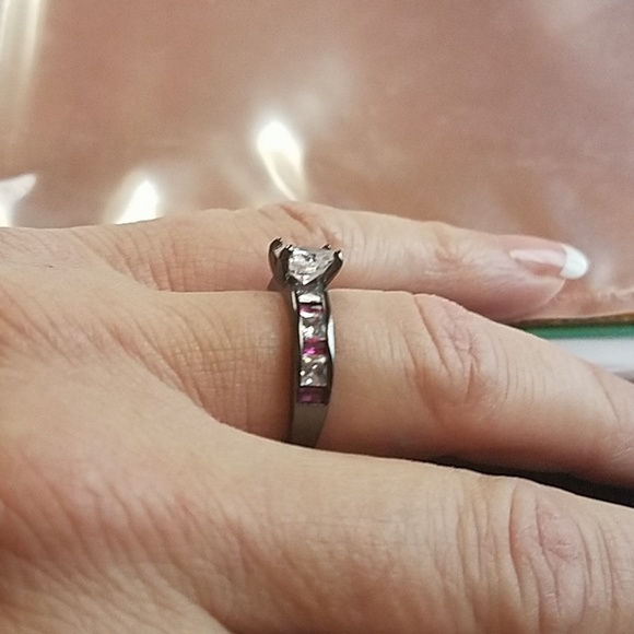 Ring - Picture 2 of 2